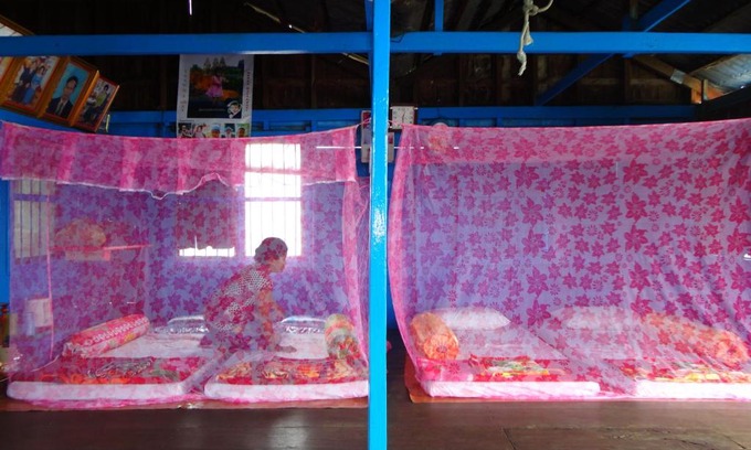 Aek Phnum House | Cozy Prek Toal Home Stay: Family-Friendly & Breakfast Included