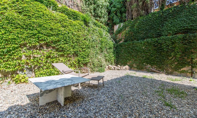 Premia de Dalt Cottage | Premia Villa: Beach & Mountain Getaway with Spa Amenities