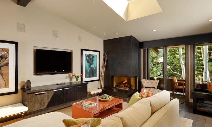 Aspen House | Cozy 2 Bedroom Retreat at Aspen Alps with Hot Tub & Pool