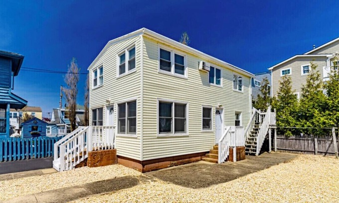 Ortley Beach House | Exceptional Sea Grass Duplex: Steps to Beach & Pool Access