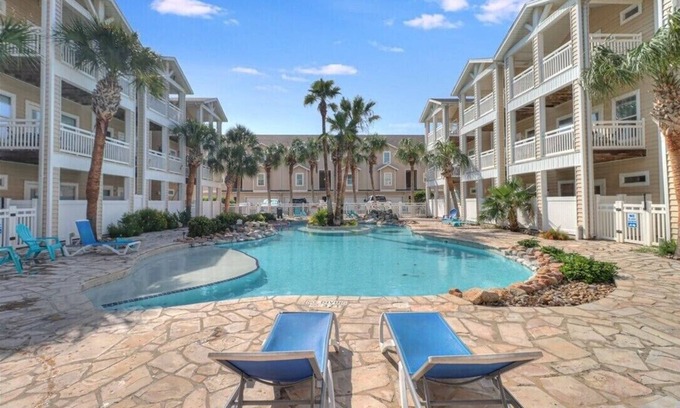Corpus Christi House | Premier Padre Poolside Paradise: Steps to Beach & Dining