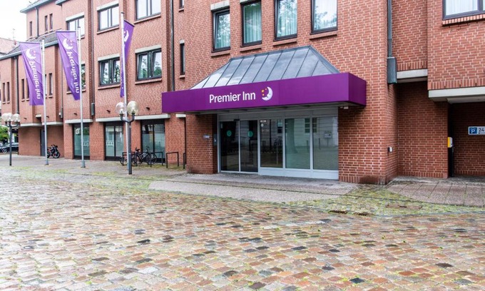 Braunschweig City Center Hotel | Modern Premier Inn Braunschweig City Centre with Family Amenities