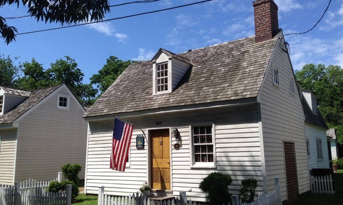 St. Michaels Cottage | Delightful St. Michaels Cottage with Pool & Spa Amenities