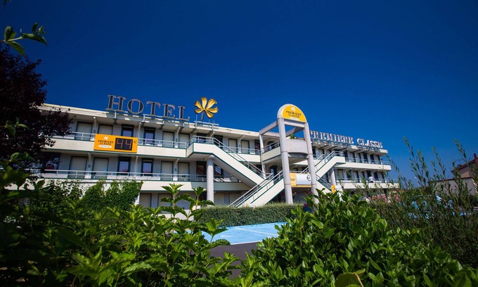 Clermont-Ferrand Hotel | Budget-Friendly Premiere Classe Clermont Ferrand Nord Hotel