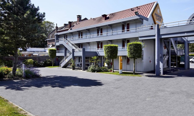 Tourcoing Hotel | Budget-Friendly Stay at Premiere Classe Lille Nord - Tourcoing