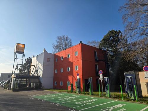 Beynost Hotel | Pet-Friendly Comfort at Premiere Classe Lyon Beynost