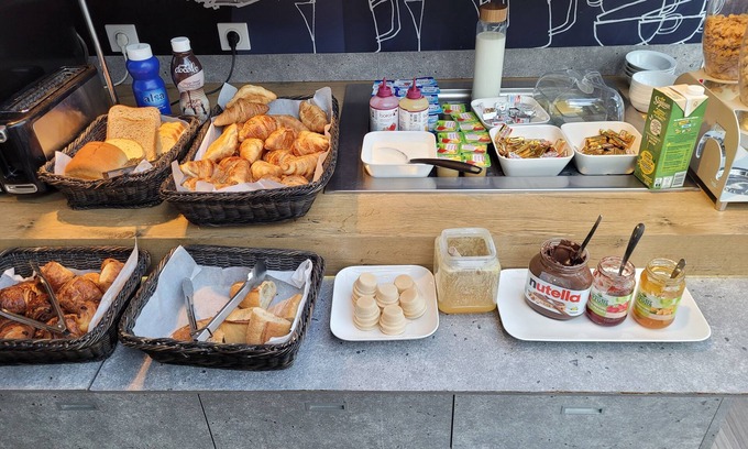Dardilly Hotel | Budget-Friendly Premiere Classe Lyon Nord with Breakfast