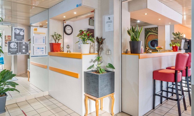 Barentin Hotel | Budget-Friendly Stay at PREMIERE CLASSE ROUEN NORD - Barentin