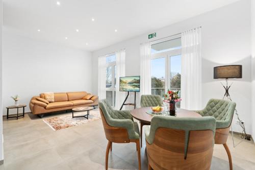 Tettnang Apartment | Guest Rated 10/10 at SmartApart Julia – Family & Accessible Stay