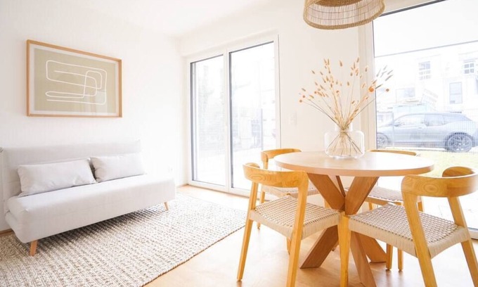 Donaustadt Apartment | Premium Apartment w/ Garden