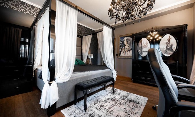 Kosice Old Town Apartment | Premier Apartment in Kosice Center with Parking & Pet Friendly
