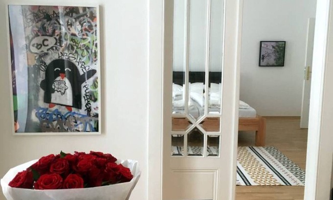 Josefstadt Apartment | Prime City-Center Suite: Guest Rated 10/10 with Kitchen