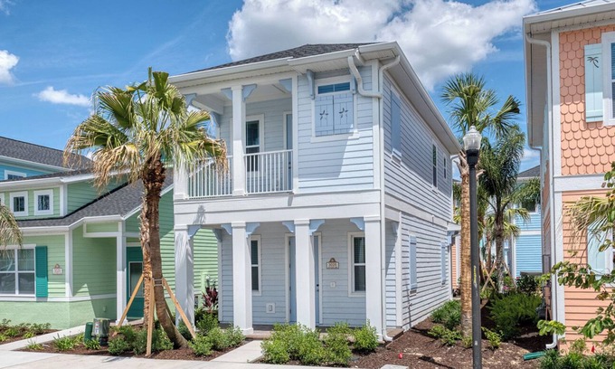 West Kissimmee Cottage | Ideal Cottage near Disney with Hot Tub & Resort Access