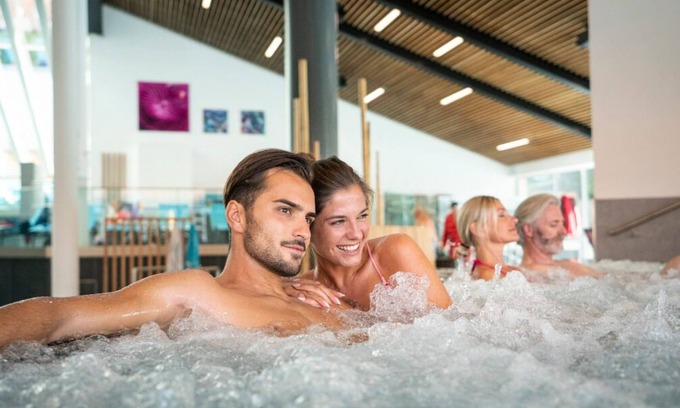 Bad Griesbach-Therme Apartment | Modern Apartment Type 3 with Balcony & Family-Friendly Amenities