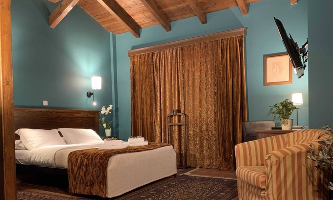 Naousa Bed & Breakfast | Premium Double Nest - Esperides Retreat