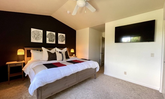 Hailey House | Ideal Retreat Near Sun Valley Resort with Spa & Pool
