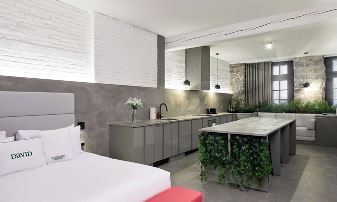 Old Montreal Apartment | Stylish Loft Retreat | The Signature with Family-Friendly Perks