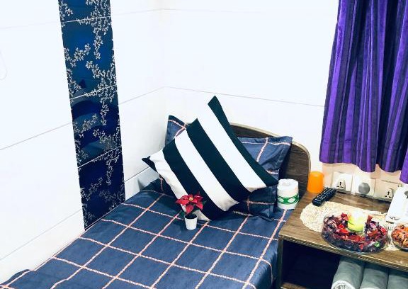 Tsim Sha Tsui House | Eco-Friendly Premium Lounge with Breakfast & Family Perks