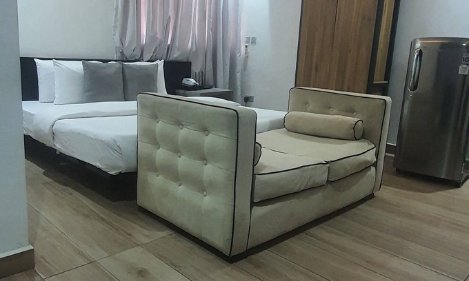 Lekki Phase 1 Apartment | Exclusive Shortlet with Private Cinema in Lekki Phase 1