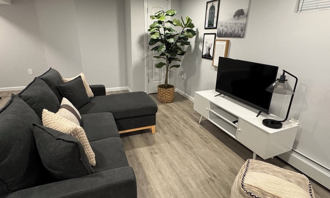 Alden Manor Apartment | Premium Studio Suite - 10 min. walk to UBS Arena & Belmont Park