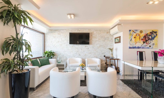 La Malagueta Apartment | Beachfront Premium Suite with Ocean Views & Pool Access