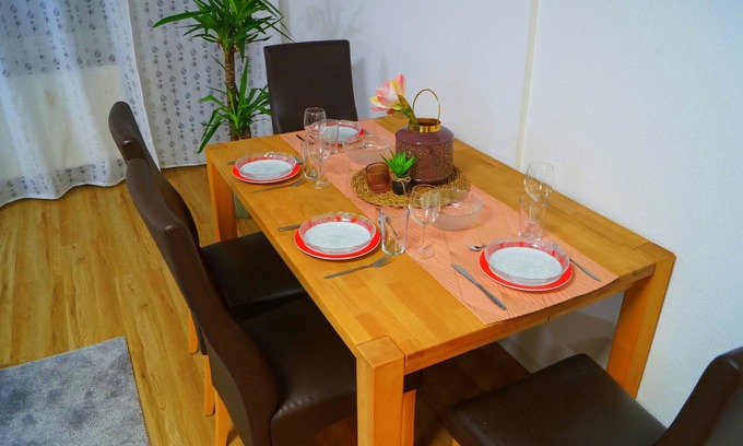 Speyer Apartment | Discover Premium Wohnung in Speyer's City Center with Pool