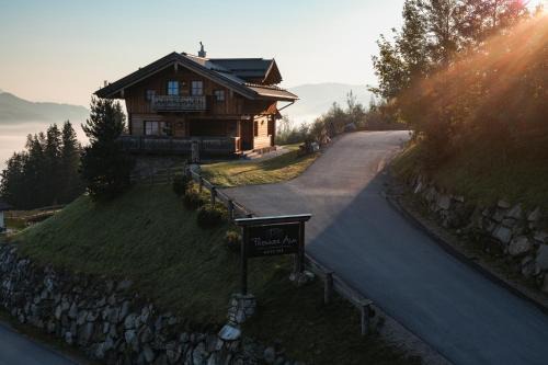 Haus im Ennstal House | Unforgettable Stay at Prenner Alm - 4-Star Oceanfront Escape