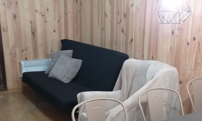 Canfranc Apartment | Comfortable Preowned Apartment with Family-Friendly Amenities