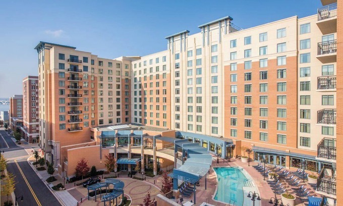 Oxon Hill Hotel | Presidential Inauguration Week 3 Nights at Club Wyndham National Harbor