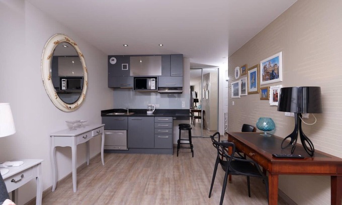 Villette Gare Apartment | Highly Rated PRESQU'ÎLE Studio with Kitchen Near Part-Dieu