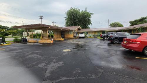 Erie Hotel | Presque Isle Motel