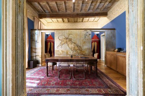 Borgonuovo Apartment | Elegant Prestige Boutique Aparthotel - Montenapoleone, 4 Stars