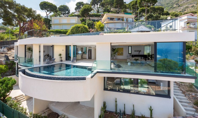 Eze Villa | Prestige Villa: Walk to Beach with Oceanfront Pool