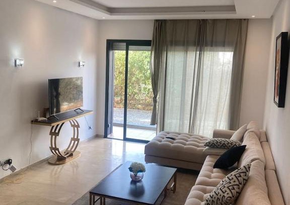 Hay Riad Apartment | Elegant 3-Bedroom Prestigia with Pool - Rated 9.3/10
