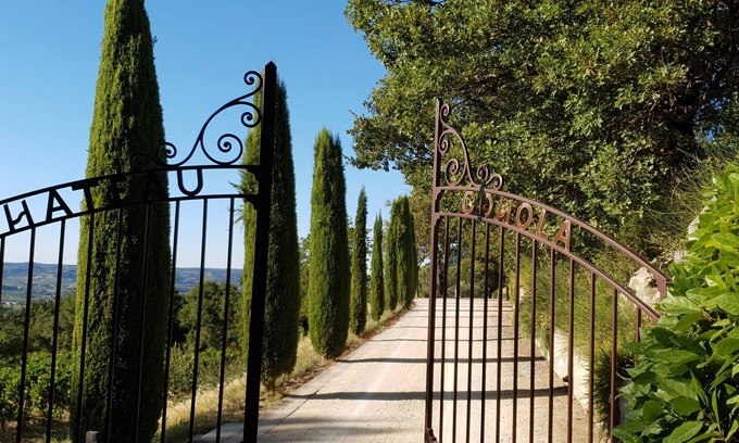 Sablet House | Elegant Gîte in Provence with Spa and Ocean View