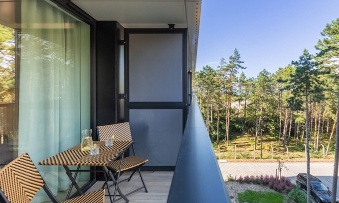 Trzebiatow Apartment | Elegant Shellter Suite Flora Apartment with Ocean Views