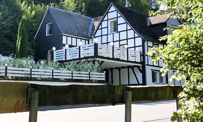 Oberkirchen Apartment | Cozy Holiday Home Steps from the Ski Area and Breakfast Included