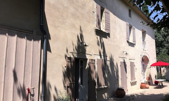 Montfavet Apartment | Idyllic Provencal Farmhouse with Private Pool near Avignon