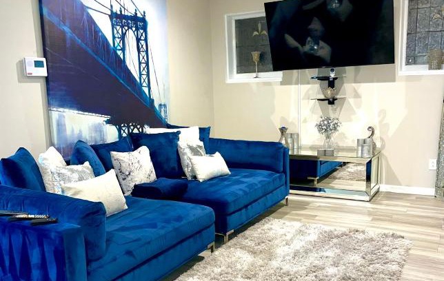 St. Louis House | Cozy Blue Bungalow with Child-Friendly Amenities
