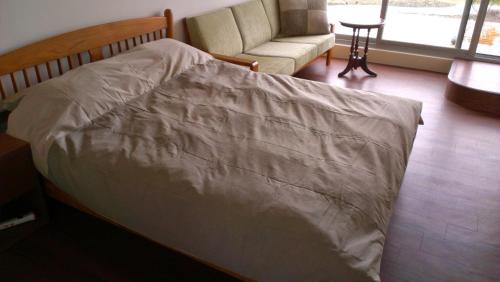 Donghe House | Top-Rated Dulan B&B with Family and Accessibility Features