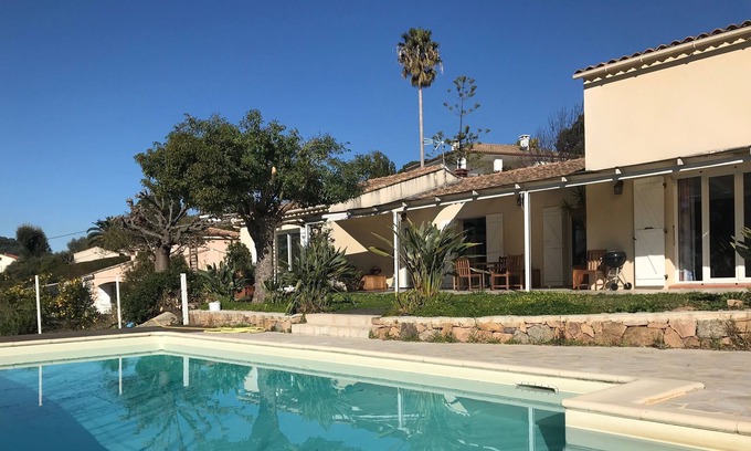 Bastelicaccia House | PRETTY ENTIRE HOUSE WITH SWIMMING POOL AND GARDEN (120 M2) 6 KM FROM AJACCIO