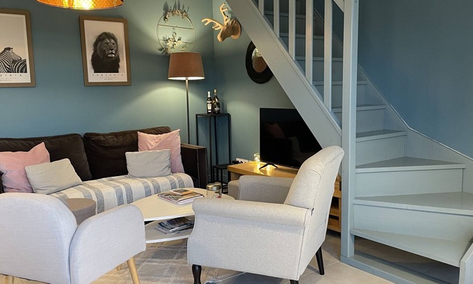 Entraigues-sur-la-Sorgue House | Charming Garden Retreat - Le Clos Du Moulin 1 Awaits You
