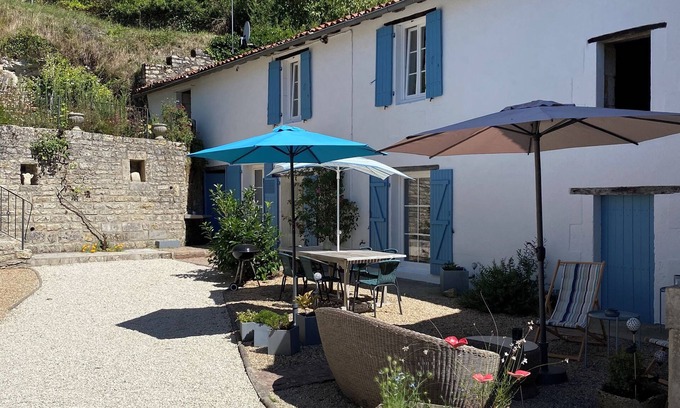 Charroux House | Pretty gîte in the heart of Charroux 86250 Vienne