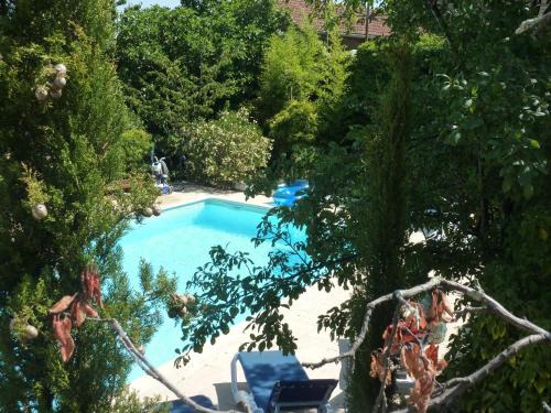 Courry House | Inviting Holiday Home in Courry with Pool & Pet-Friendly Perks