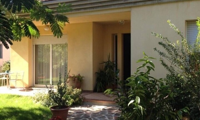 Urbino Apartment | Delightful Villa with Terrace Views, Rated 9.8/10