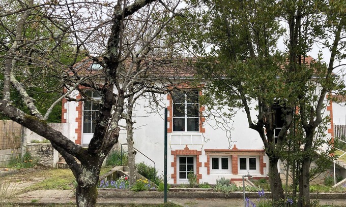 Perigny House | Pretty, quiet vacation home with wooded garden