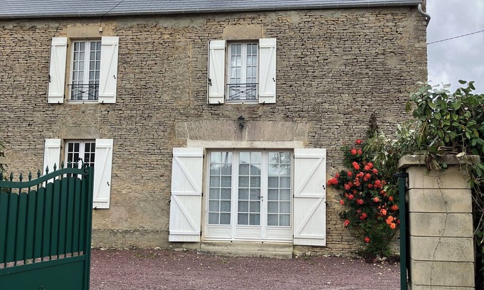 Longues-sur-Mer House | Charming Stone House with Pool and Ocean View Garden
