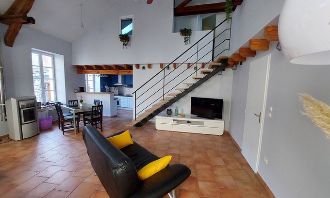 Luzech House | Charming Stone House with Spa in Heart of Lotois Village