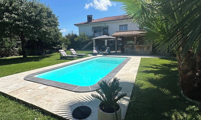 Bergerac House | Charming Town House with Ocean View & Private Pool