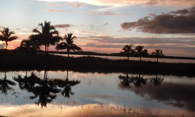 Naples Condo | Premier Lakefront Home with Pool & Spa near Golf Course